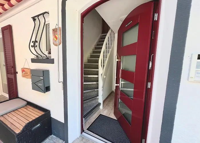 Haus Baechle アパート